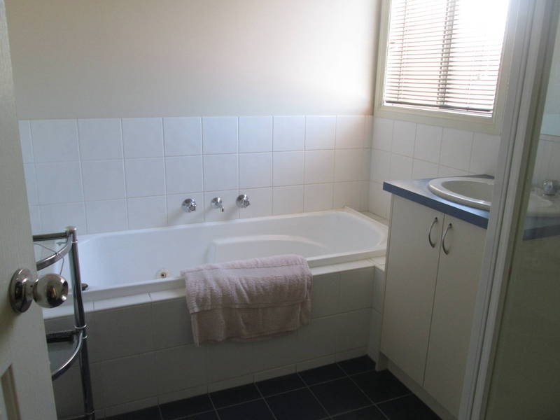 6/5 Hosken Street, Altona Meadows VIC 3028