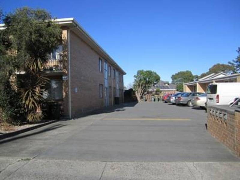 10/262 Civic Parade, Altona VIC 3018