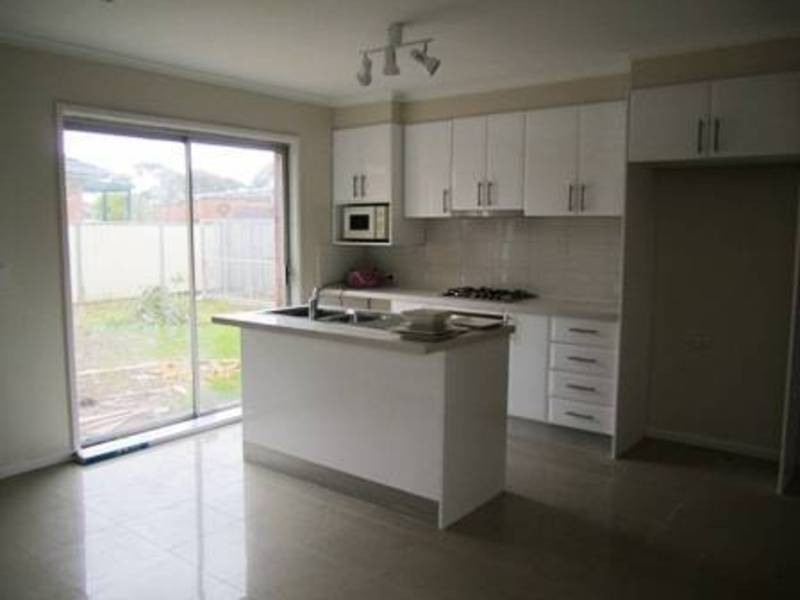 2 Finley Street, Altona VIC 3018