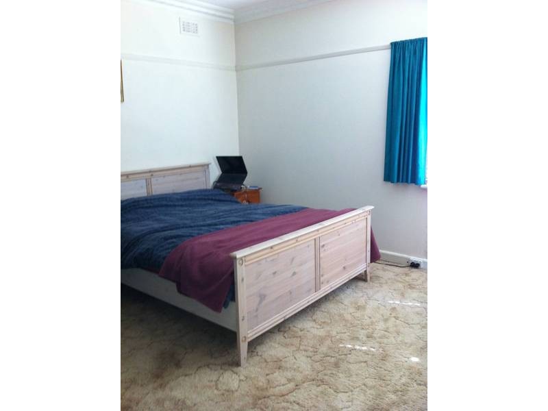 18 Civic Parade, Altona VIC 3018