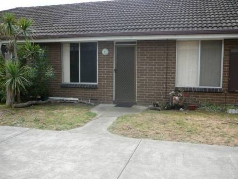 4/25 McBain Street, Altona VIC 3018