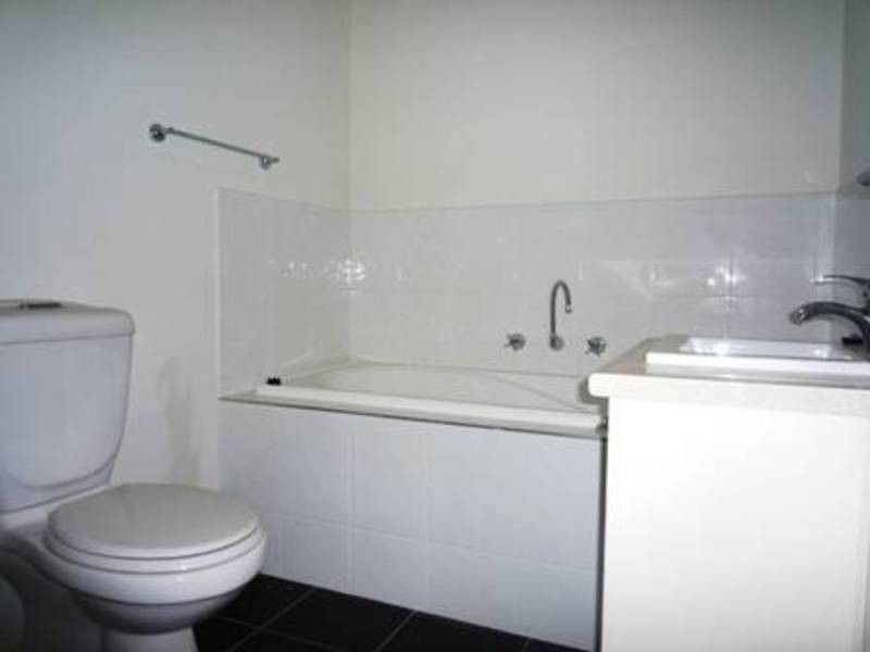 2/7 Bridlepath Drive, Truganina VIC 3029