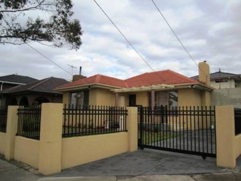 31 FIRST AVE, Altona North VIC 3025