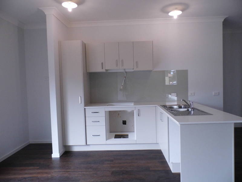 1/49 Alma Avenue, Altona Meadows VIC 3028