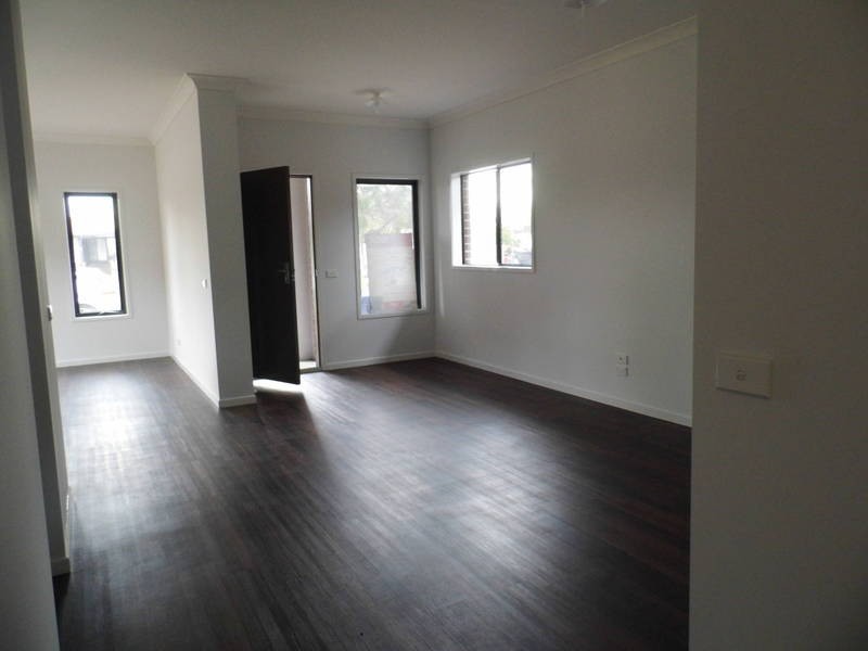 1/49 Alma Avenue, Altona Meadows VIC 3028