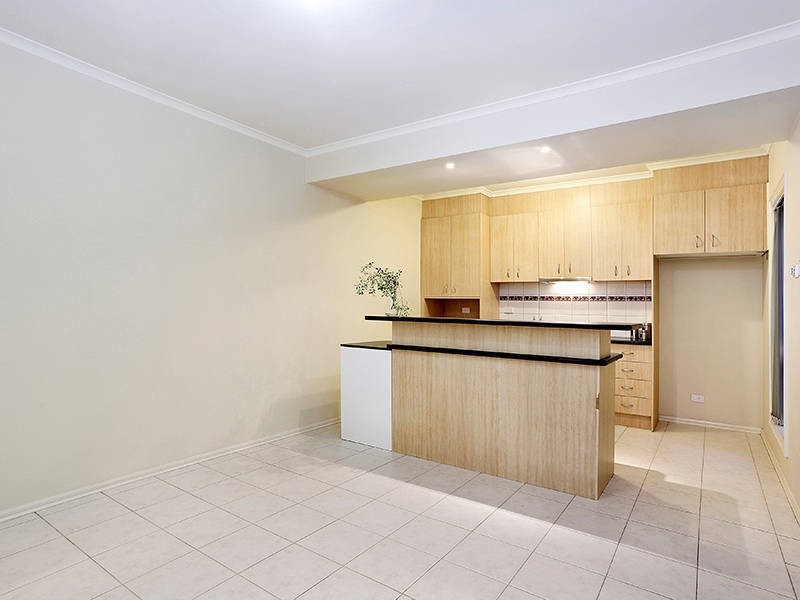 2/34 Bent St, Altona VIC 3018