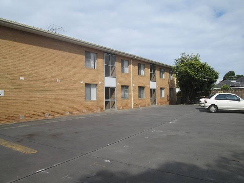10/262 Civic Parade, Altona VIC 3018