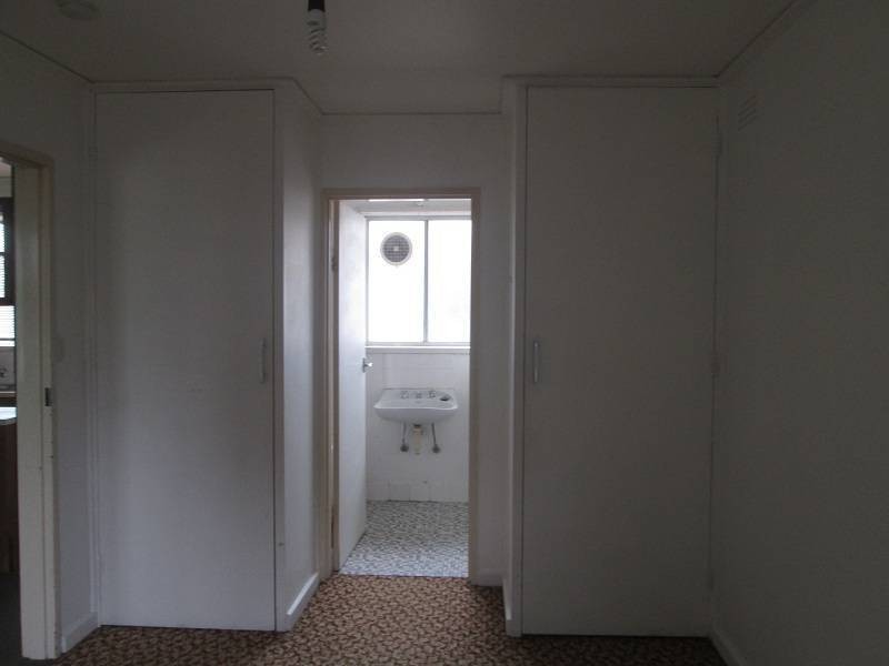 10/262 Civic Parade, Altona VIC 3018