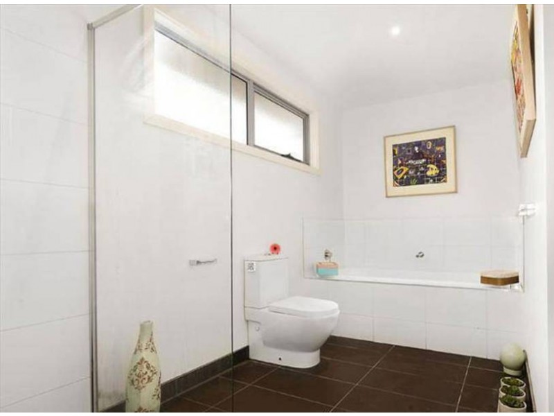 1/13 David Street, Altona VIC 3018