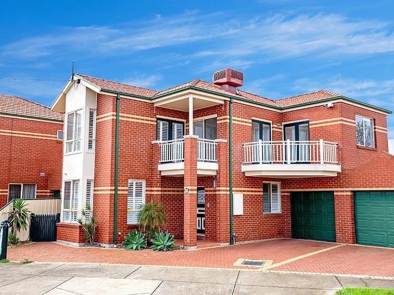 2 Manning Street, Altona VIC 3018