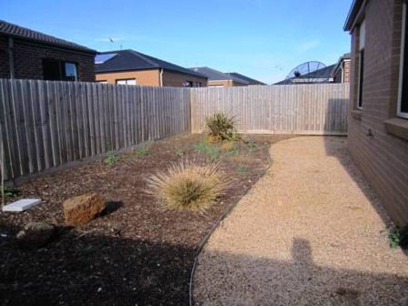 10 Glider Street, Point Cook VIC 3030