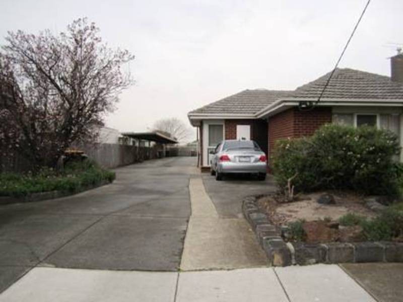 2/62  Grieve Parade, Altona VIC 3018