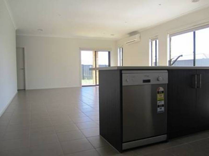 14 Delbridge Drive, Mernda VIC 3754