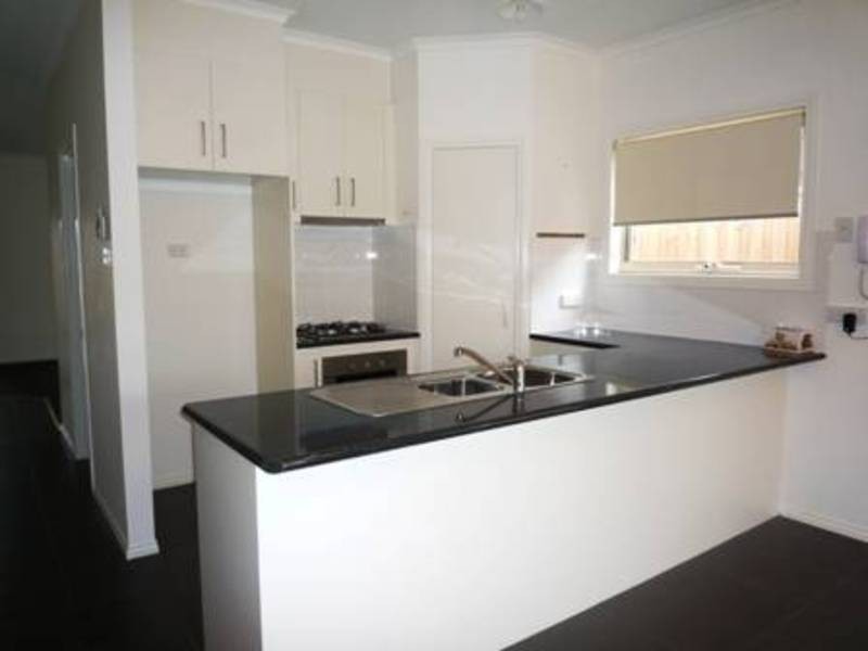 8 Global Way, Wyndham Vale VIC 3024