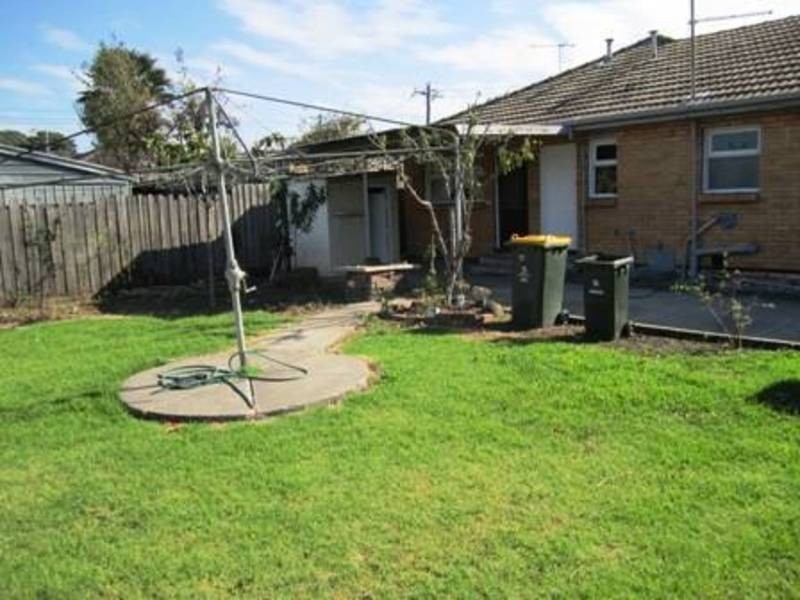 77 Marigold Ave, Altona North VIC 3025
