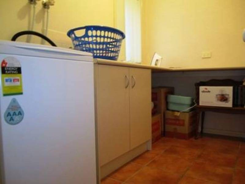 1 Newham Way, Altona Meadows VIC 3028