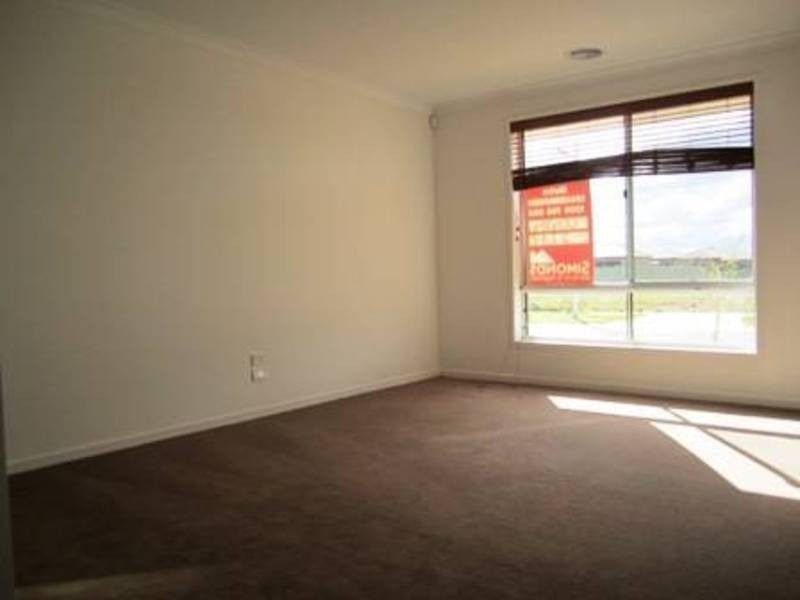 9 (Lot 2248) Walbrook Drive, Wyndham Vale VIC 3024