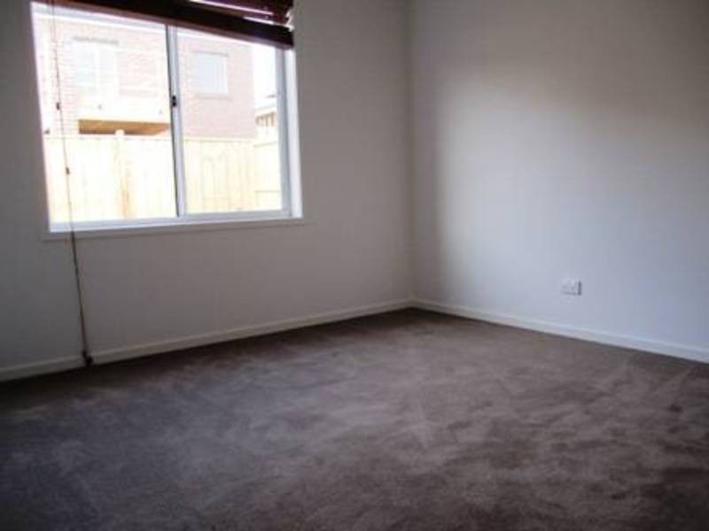 48  Campaspe Way, Point Cook VIC 3030