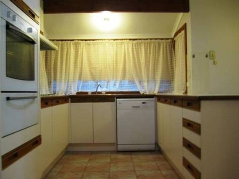 19 Tweed Crt, Werribee VIC 3030