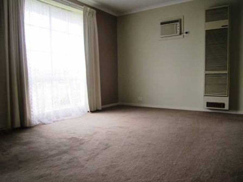 2/12 Tatman Drive, Altona Meadows VIC 3028