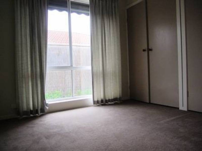 2/12 Tatman Drive, Altona Meadows VIC 3028
