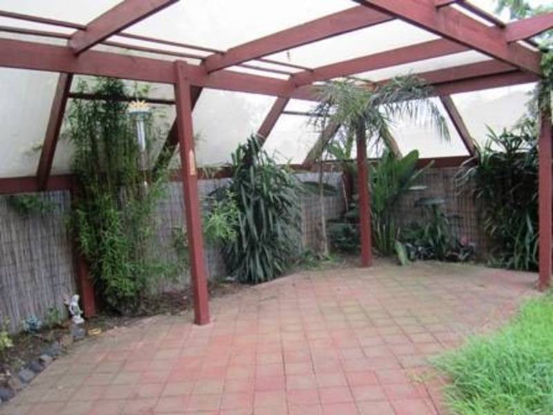 2/12 Tatman Drive, Altona Meadows VIC 3028