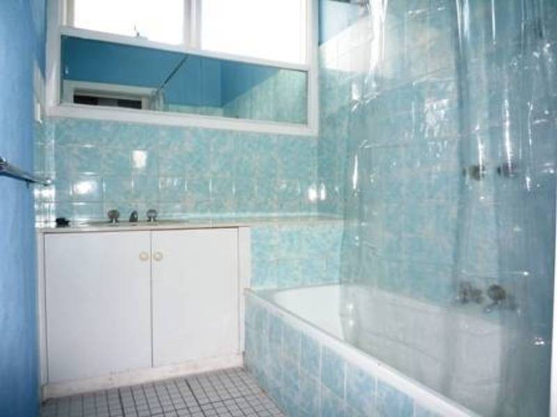 95 Paget Ave, Glenroy VIC 3046