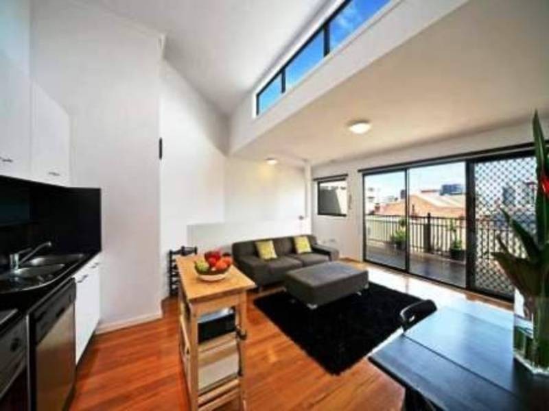 1/18 Ireland Street, West Melbourne VIC 3003