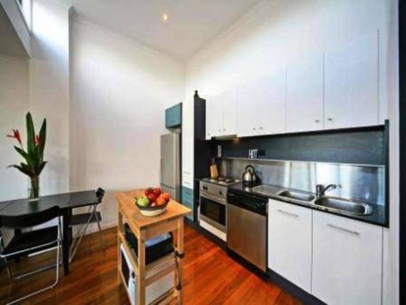 1/18 Ireland Street, West Melbourne VIC 3003