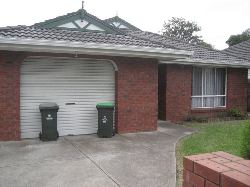 1/179 Civic Parade, Altona VIC 3018