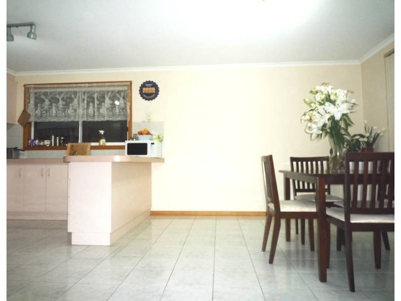 1/179 Civic Parade, Altona VIC 3018