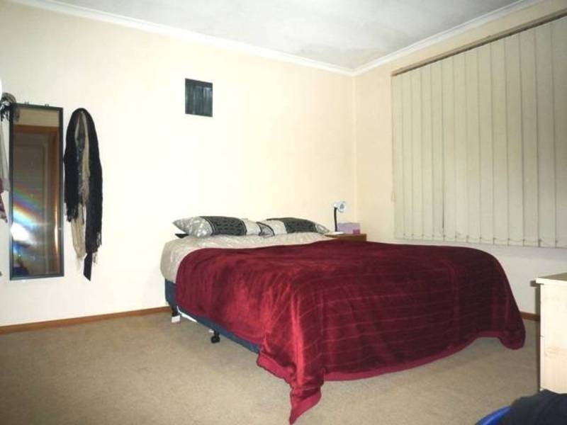 1/179 Civic Parade, Altona VIC 3018