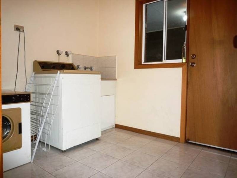 1/179 Civic Parade, Altona VIC 3018