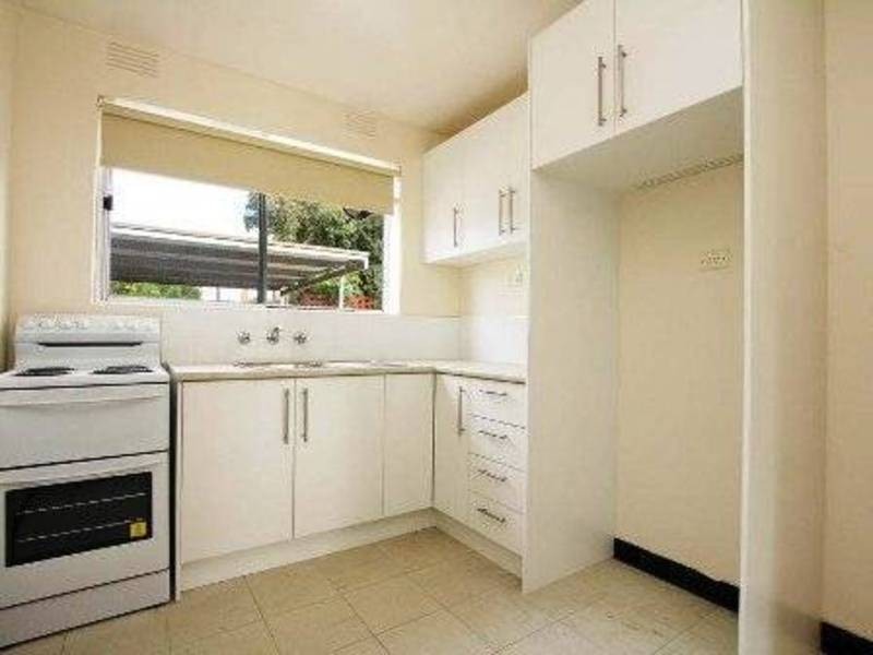 3/3-5  Robin Street, Altona VIC 3018