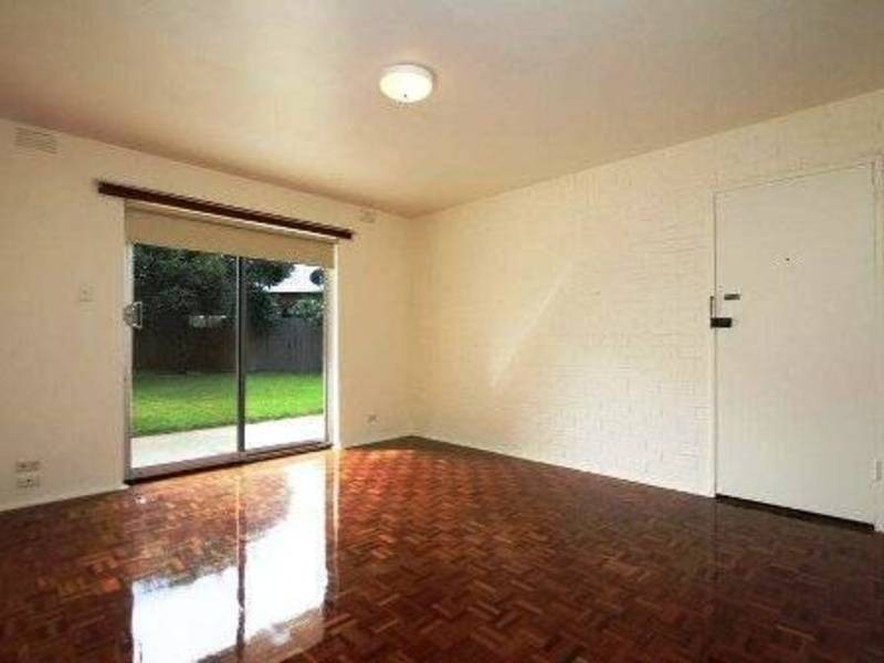 3/3-5  Robin Street, Altona VIC 3018