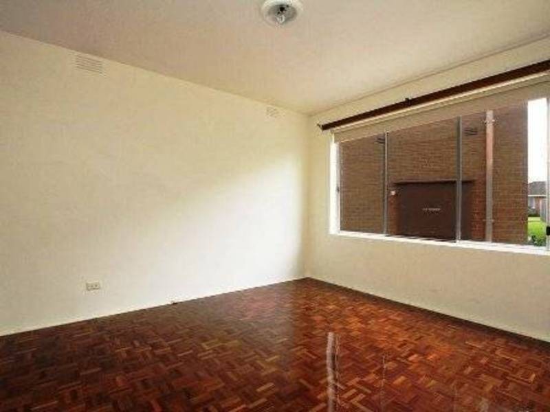 3/3-5  Robin Street, Altona VIC 3018