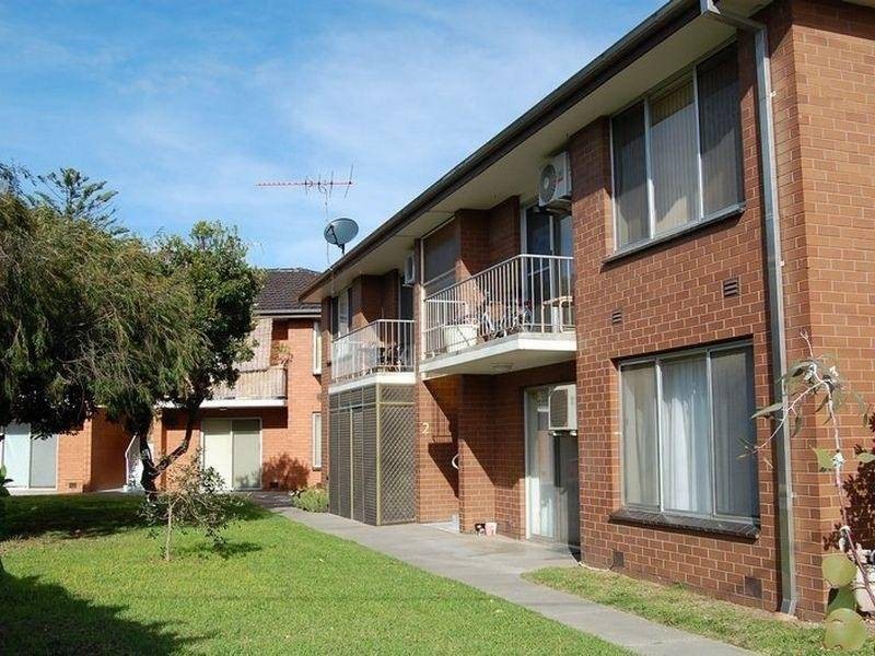 3/3-5  Robin Street, Altona VIC 3018