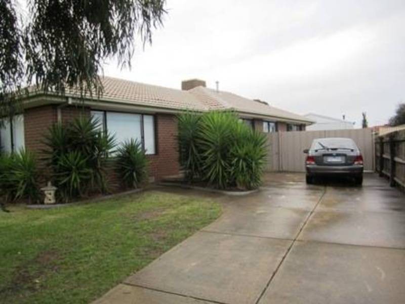26 Shoalhaven Street, Werribee VIC 3030