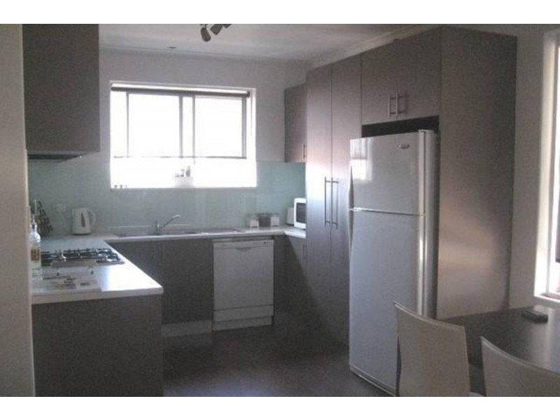 8/355 Blackshaws, Altona North VIC 3025