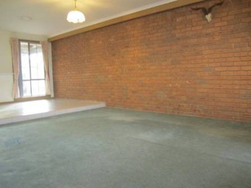 51 Roach Drive, Altona Meadows VIC 3028