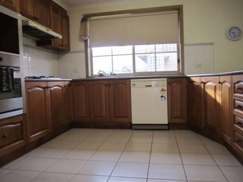 51 Roach Drive, Altona Meadows VIC 3028