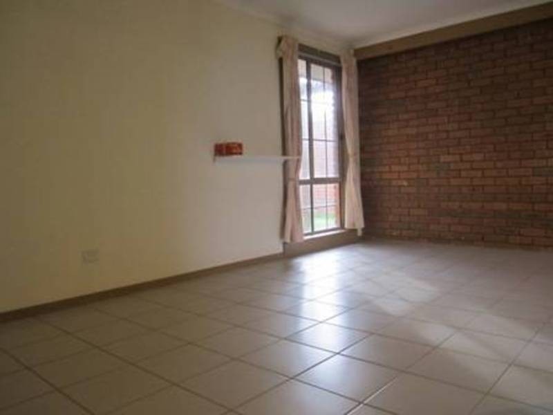 51 Roach Drive, Altona Meadows VIC 3028