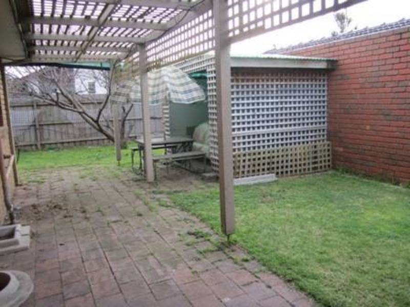 51 Roach Drive, Altona Meadows VIC 3028