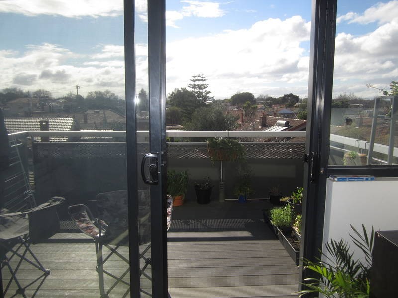 M3/14-20 Nicholson Street, Coburg VIC 3058