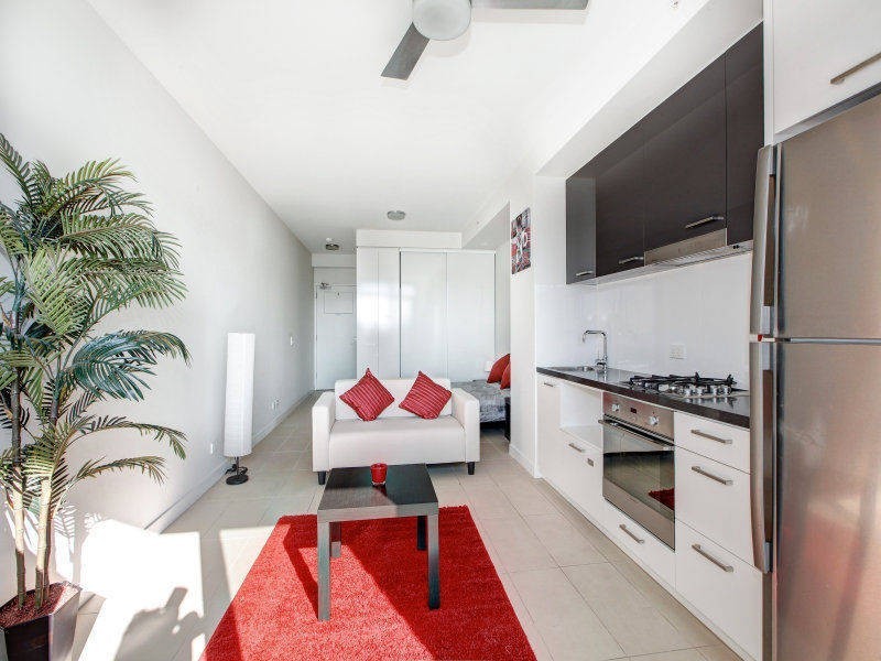 M3/14-20 Nicholson Street, Coburg VIC 3058