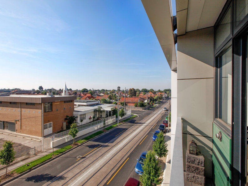 M3/14-20 Nicholson Street, Coburg VIC 3058