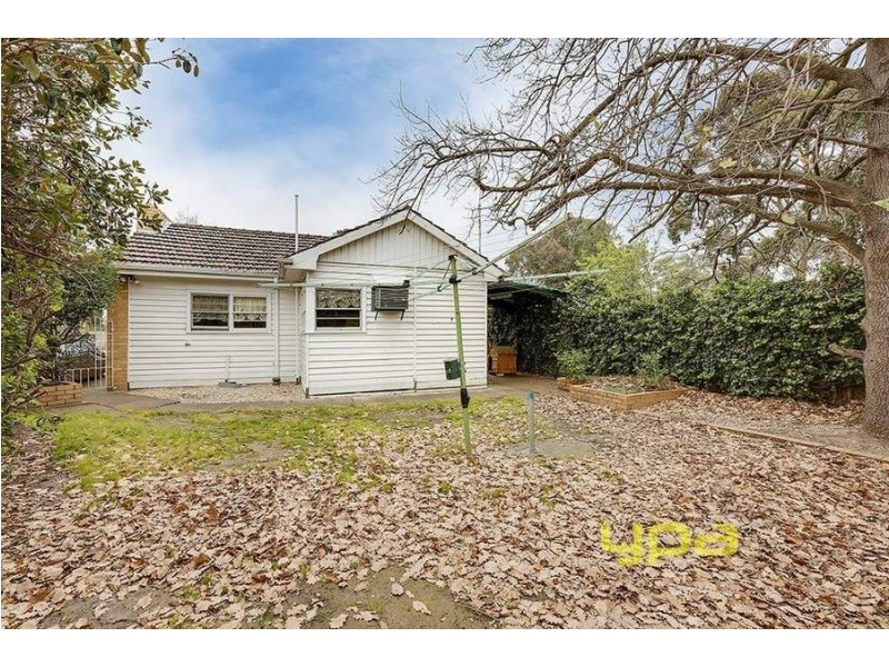22 Moss Court, Glenroy VIC 3046