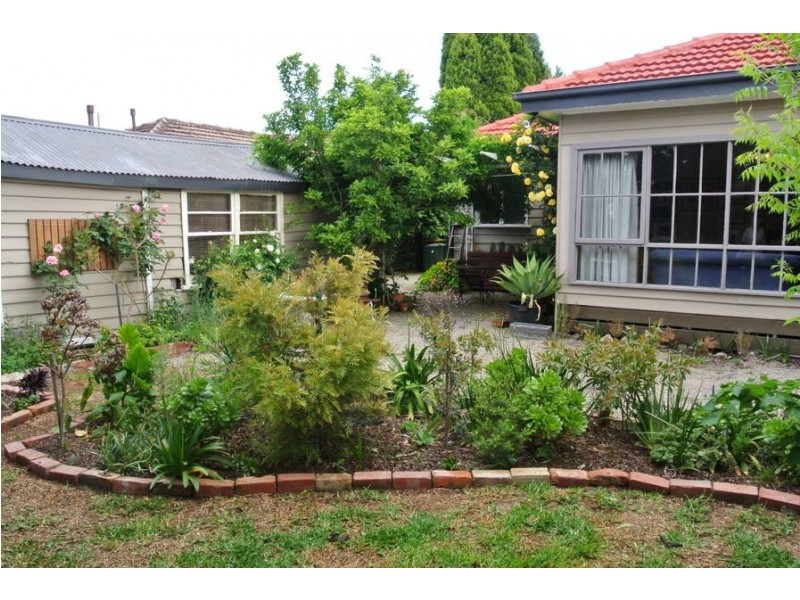 12 Zinnia Street, Reservoir VIC 3073