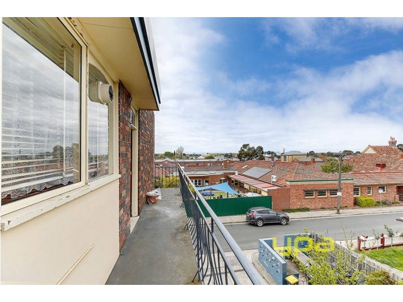 6/9 Austin Terrace, Brunswick VIC 3056