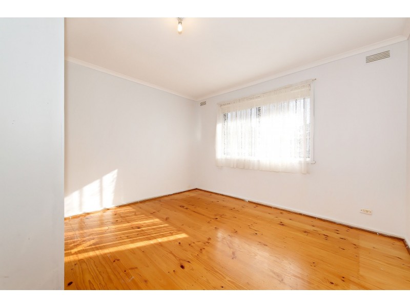 71 Bamford Avenue, Westmeadows VIC 3049